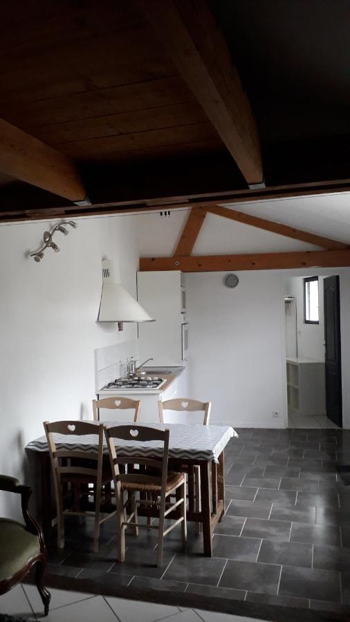 Entre Vignes Et Loire Apartamento Blaison-Saint-Sulpice Exterior foto